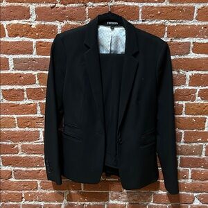 Express Classic 2 piece suit